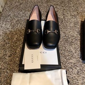 New Gucci Loafers Never Worn 38 Black
